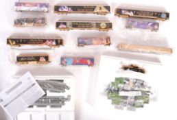 ELVIS PRESLEY - BACHMANN / HAWTHORNE VILLAGE 00 GAUGE RAILWAY TRAINSET