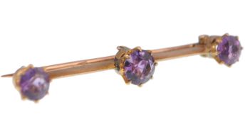 15CT GOLD AND AMETHYST KNIFE BAR EDGE BAR BROOCH
