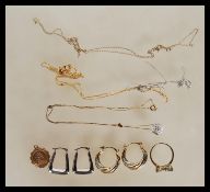 A collection of stamped 9ct gold jewellery to incl