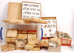 LARGE COLLECTION OF DUTCH SEMI FLAT WARGAMING FUGURES