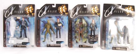 MCFARLANE TOYS ' THE X FILES ' CARDED ACTION FIGUR