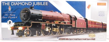 HORNBY BOXED 00 GAUGE R1170 THE DIAMOND JUBILEE TRAIN SET