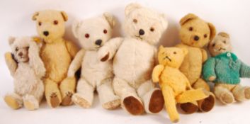 COLLECTION OF VINTAGE ASSORTED TEDDY BEAR STUFFED TOYS