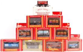 COLLECTION OF ASSORTED 00 GAUGE ROLLING STOCK WAGONS