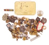 WWI FIRST WORLD WAR ASSORTED MILITARIA - TIN, BUTTONS, BADGES ETC