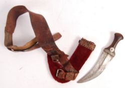 SOUTH ARABIAN / YEMEN KHANJAR JAMBIYA DAGGER AND SCABBARD