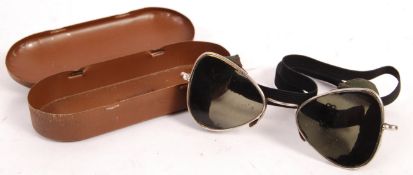 ORIGINAL WWII BRITISH RAF ROYAL AIR FORCE SUNGLASSES AND CASE