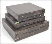 HI-FI- A Pioneer FM/AM digital synthesizer tuner  model F-Z92l in black, Teac PD-22 compact disc