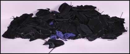A bag of 20th Century velvet jewellery pouches ( approx 225 in total ). All with string in black
