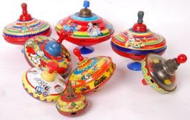 ASSORTED VINTAGE TIN PLATE HUMMING / SPINNING TOPS
