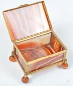 19TH CENTURY CARNELIAN BANDED AGATE AND ORMOLU TRINKET BOX