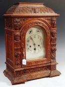 EARLY 20TH CENTURY GERMAN OAK JUNGHANS BLACK FOREST CLOCK