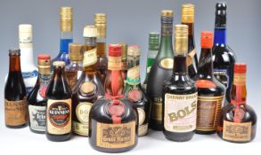 COLLECTION OF 18X ASSORTED BOTTLES OF ALCOHOL
