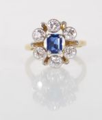 18CT WHITE GOLD SAPPHIRE AND DIAMOND CLUSTER RING