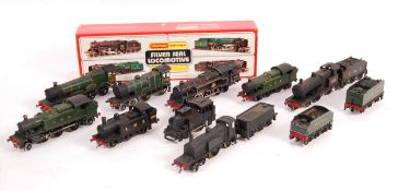COLLECTION OF ASSORTED 00 GAUGE RAILWAY LOCOMOTIVES