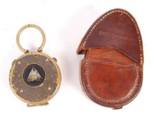 WWI FIRST WORLD WAR BRITISH MILITARY COMPASS AND CASE