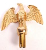 20TH CENTURY AMERICAN EAGLE GILT METAL FLAG TOPPER