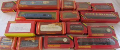 Selection of Hornby 00 gauge trains and carriages inc R2579 0-4-OST Queen Elizabeth II '80'