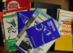 Wolverhampton Wanderers match programmes for seasons 1966/1967 homes (23) including Mansfield