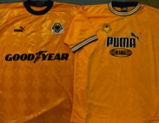 Signed Mike Bailey Wolverhampton Wanderers 1960s Replica Football Shirt a short sleeve shirt, Size L