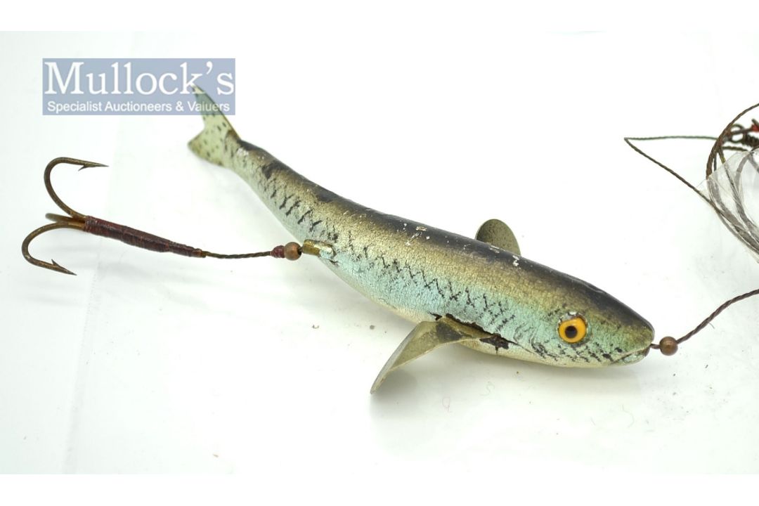 Caledonian gutta percha bait – with amber glass eyes, c/w treble, gimp and swivels – note small chip