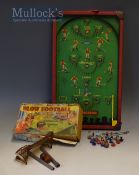 Selection of Early Subbuteo Players including 9x red bases, 8x Blue bases with 10x green players and