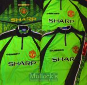 1997/98 Manchester United Goalkeepers Football Shirt all replica shirts, size M together with 1998/