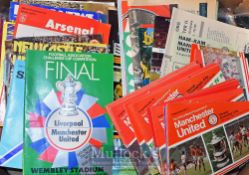 1975/76 Manchester Utd football programme collection to include homes (27) with Red Star (friendly),