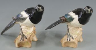 Two Beswick magpie figures