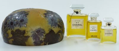 Emile Galle carved cameo glass lamp shade, 21cm in diameter, together with a set of three