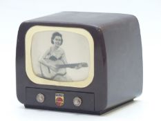 Philips musical automation Bakelite miniature TV automaton, playing music and the picture moving
