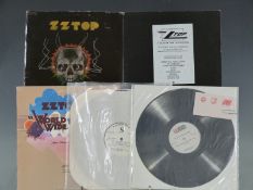 ZZ Top - Deguello (HS3361) US issue with extra cover, promo stamp on inner cover, record and inner