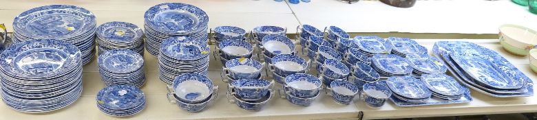 Spode Italian pattern eighteen place setting dinner and tea set with extras comprising 18 x 26.5cm