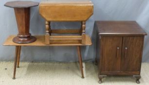 Octagonal sidetable raised on tapering support, retro coffee table, small drop leaf table and a