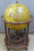 Retro drinks cabinet in the form of a globe, height 91cm