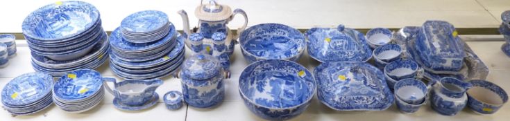 Spode Italian pattern eight place setting dinner and tea service including eight dinner plates 8 x