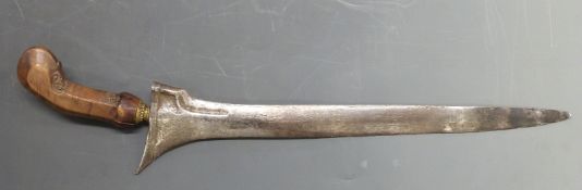 Sumatran Kris dagger with 14 inch Damascus blade, carved handle and gilt mendak, overall length