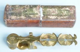 19thC Harrison rocker type sovereign balance or scale in cardboard box