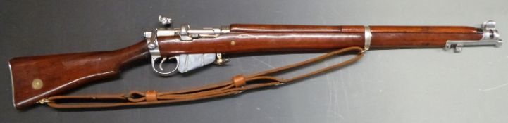 Deactivated private purchase or presentation Short Magazine Lee Enfield SMLE .303 rifle with