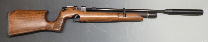 Air Arms S200 .177 PCP air rifle with shaped and chequered semi-pistol grip and forend and raised