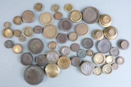 A quantity of Victorian and later weights including postage, troy ounce, Avery, Gloucester etc