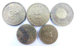 Five various Victorian gold sovereign and half sovereign brass coin weights to include Avery and