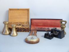 Faux tortoiseshell workbox with lift-out compartmentalised tray, together with a cased carving set
