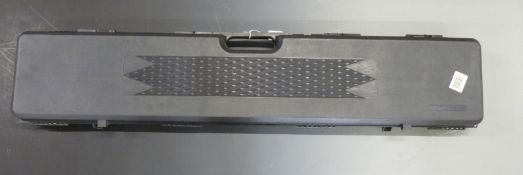 Gun Guard hard gun/ rifle carry case with slide clasps, 125cm long.