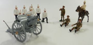 Britains diecast model soldier set 4.5 Howitzer with 4-Man Foreign Service Review Order 8914, in