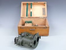 Ross, London x3½ binocular gunsight patt G372, in original box