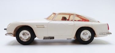 Tri-ang Scalextric model motor racing/ slot car James Bond Aston Martin with white body, red