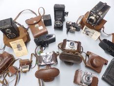 Quantity of vintage cameras including Futura Rangefinder, Kodak Retinette 1A, Zeiss Ikon, Kroll
