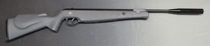 Norica Atlantic Carbine .177 air rifle with moulded semi-pistol grip and forend, raised cheek