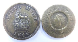 Two Victorian sovereign weights comprising Victoria Royal Mint 1843 gold half sovereign brass coin